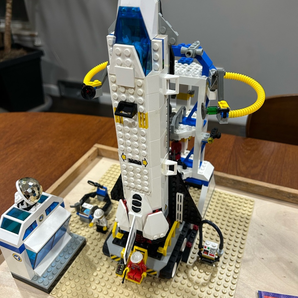 RETIRED LEGO Mission Control 1999